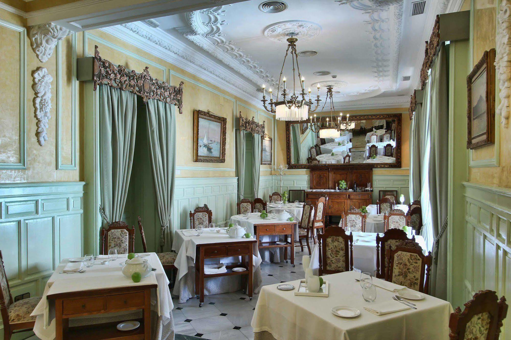 Hotel Alabardero Sevilla Exteriör bild