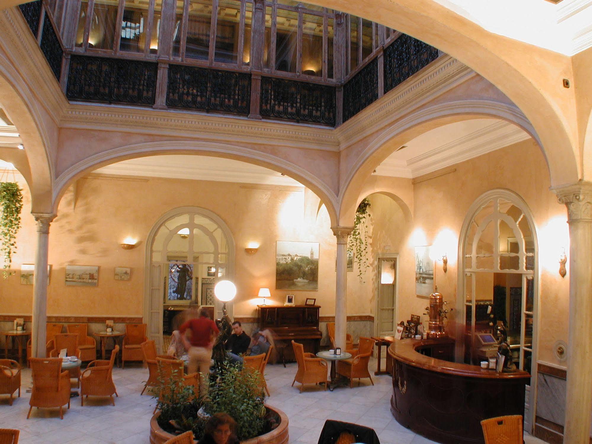 Hotel Alabardero Sevilla Exteriör bild